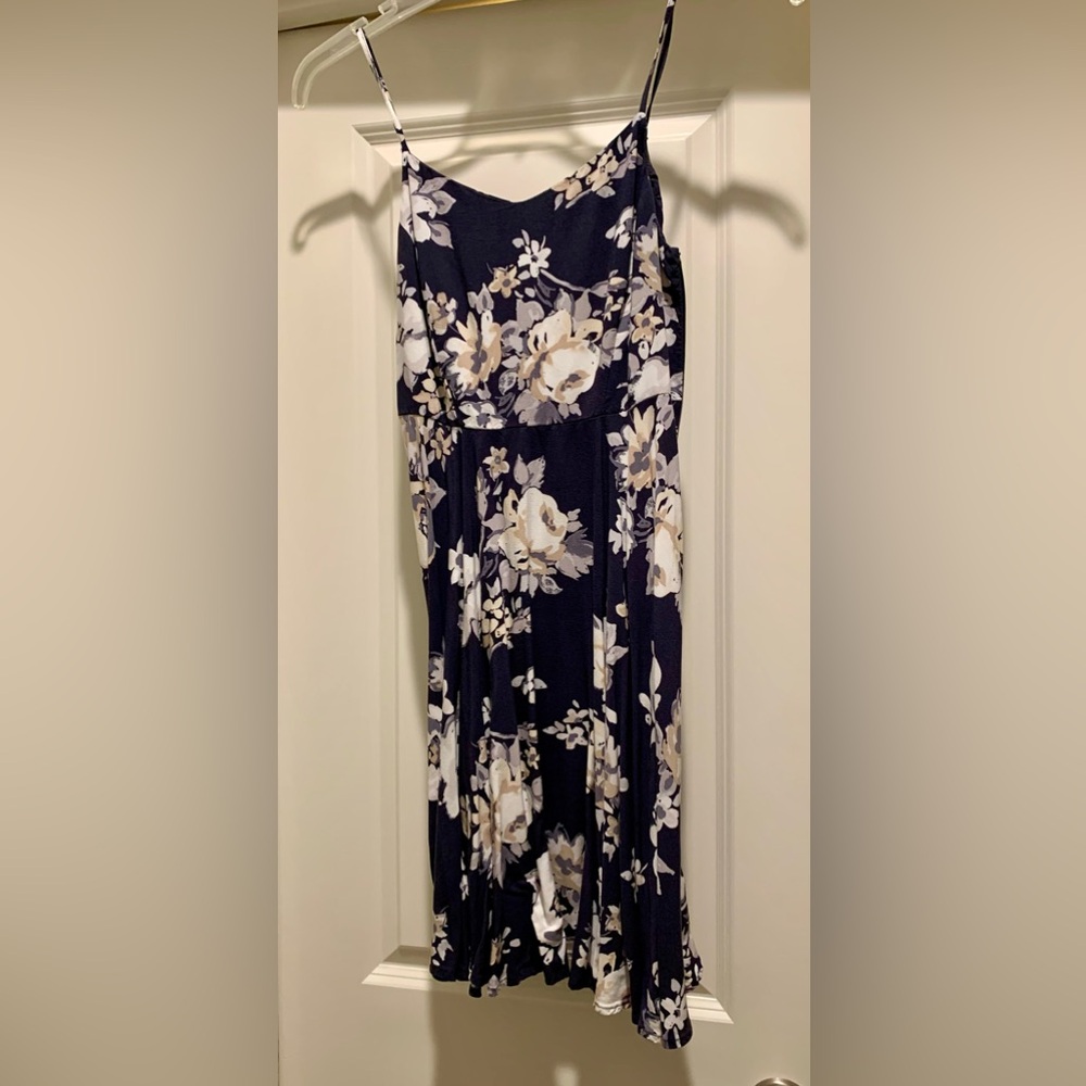 Old Navy floral dress, size small